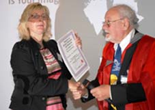 Dr Sarah Fox